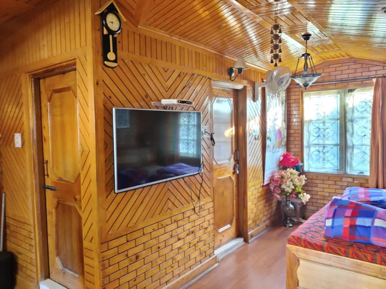Mehdudia Guest House Shimla Extérieur photo